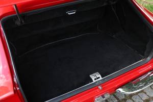 Bild 26/30 von Aston Martin DB 6 Vantage (1965)