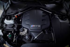 Image 87/100 of BMW M3 (2006)