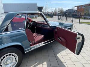 Image 6/20 of Mercedes-Benz 280 SL (1970)