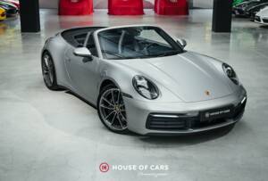 Image 4/25 of Porsche 911 Carrera (2023)