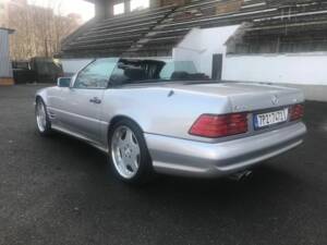 Image 4/8 de Mercedes-Benz SL 70 AMG (1997)