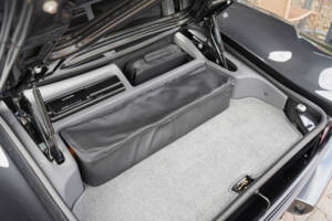 Image 22/50 of Jaguar XJ 220 (1993)