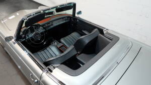 Image 9/35 of Mercedes-Benz 230 SL (1964)