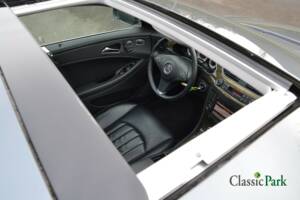 Bild 13/50 von Mercedes-Benz CLS 350 CGI (2008)