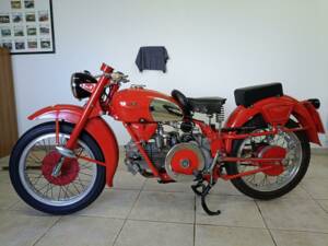 Imagen 31/39 de Moto Guzzi Falcone Sport (1954)