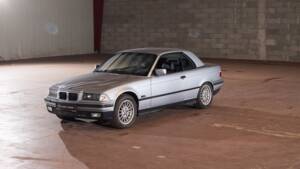 Immagine 1/27 di BMW 328i (1995)