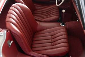 Image 38/50 of Mercedes-Benz 300 SL Roadster (1961)