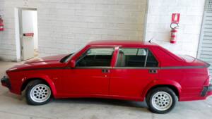 Image 11/51 of Alfa Romeo 75 1.8 Turbo (1991)