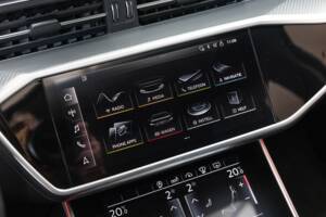 Image 23/40 of Audi RS6 Avant (2019)