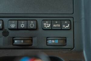 Bild 43/50 von BMW 850i (1990)