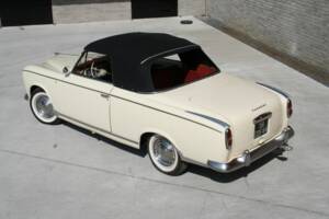 Image 5/8 of Peugeot 403 C (1960)