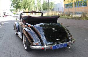 Bild 27/29 von Mercedes-Benz 220 Cabriolet A (1955)