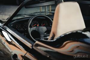 Image 33/85 of Porsche 911 Speedster 3.2 (1989)