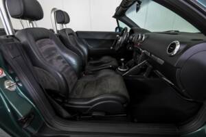 Immagine 34/50 di Audi TT 1.8 T (2001)