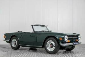 Immagine 8/50 di Triumph TR 6 PI (1972)