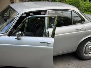 Bild 7/15 von Jaguar XJ 6 4.2 (1972)