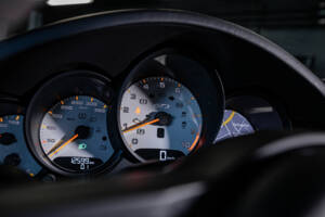 Image 17/27 de Porsche 911 GT3 Touring (2018)