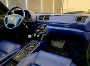 Bild 15/25 von Ferrari F 355 Spider (1996)