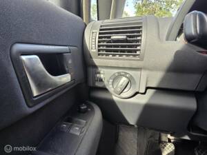 Bild 15/25 von Audi A2 1.4 (2004)
