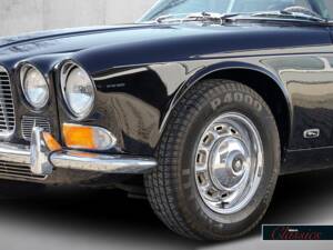 Image 16/24 de Jaguar XJ 6 4.2 (1969)