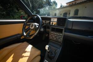 Image 25/63 of Lancia Delta HF Integrale Evoluzione II (1994)