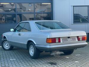 Image 3/24 of Mercedes-Benz 380 SEC (1983)