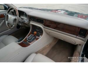 Bild 9/34 von Jaguar XJ6 3.2 Executive (1997)