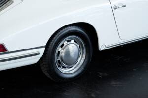 Immagine 37/50 di Porsche 912 (1966)