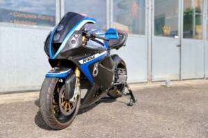 Image 18/69 of Petronas FP1 (2003)