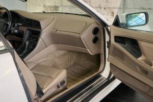 Immagine 35/50 di BMW 850i (1990)