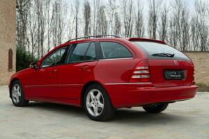 Immagine 6/50 di Mercedes-Benz C 220 CDI T (2003)