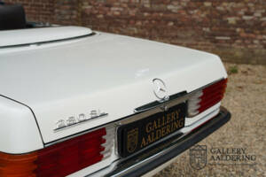 Afbeelding 31/50 van Mercedes-Benz 280 SL (1981)