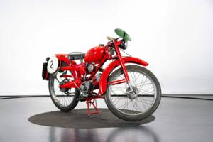 Image 6/42 of Moto Guzzi Motoleggera 65 (1954)