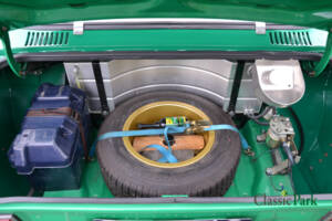 Image 14/50 of Ford Escort 1300 S (1974)