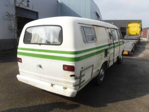 Image 15/20 of Dodge B 200 Sportsman (1976)