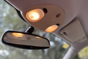 Image 36/40 de Jaguar XKR (1998)