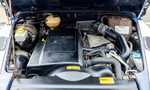 Image 6/41 of Land Rover Defender 90 (2004)