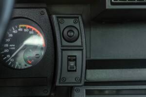 Image 34/50 of Chevrolet Camaro Z28 (1992)