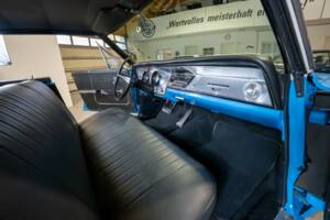 Image 16/22 of Buick Wildcat Sport Coupe (1964)