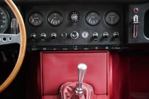 Afbeelding 4/44 van Jaguar E-Type 3.8 (1963)