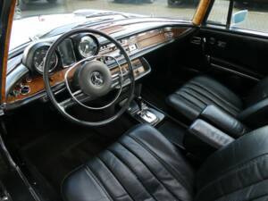 Bild 8/20 von Mercedes-Benz 280 SE 3,5 (1970)