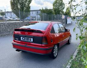 Image 30/33 of Opel Kadett 2,0i GSi 16V (1988)