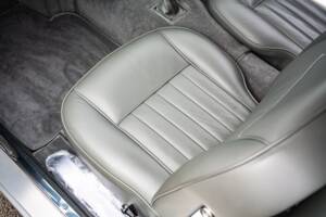 Image 20/42 de Aston Martin DB 5 (1964)
