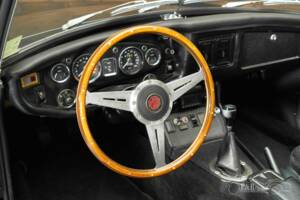 Obraz 10/19 pojazdu MG MGB (1973)