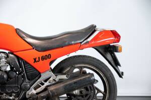 Image 16/50 of Yamaha XJ 600 (1984)