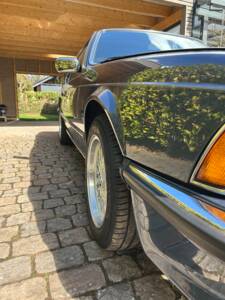 Bild 8/24 von BMW 635 CSi (1987)