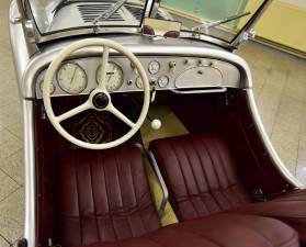 Image 20/50 of BMW 328 (1938)