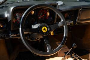 Image 14/27 of Ferrari 512 BBi (1984)