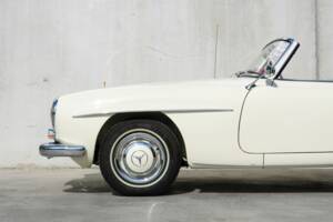 Afbeelding 3/35 van Mercedes-Benz 190 SL (1959)