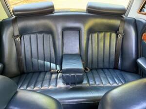 Bild 20/47 von Bentley T 2 (1977)